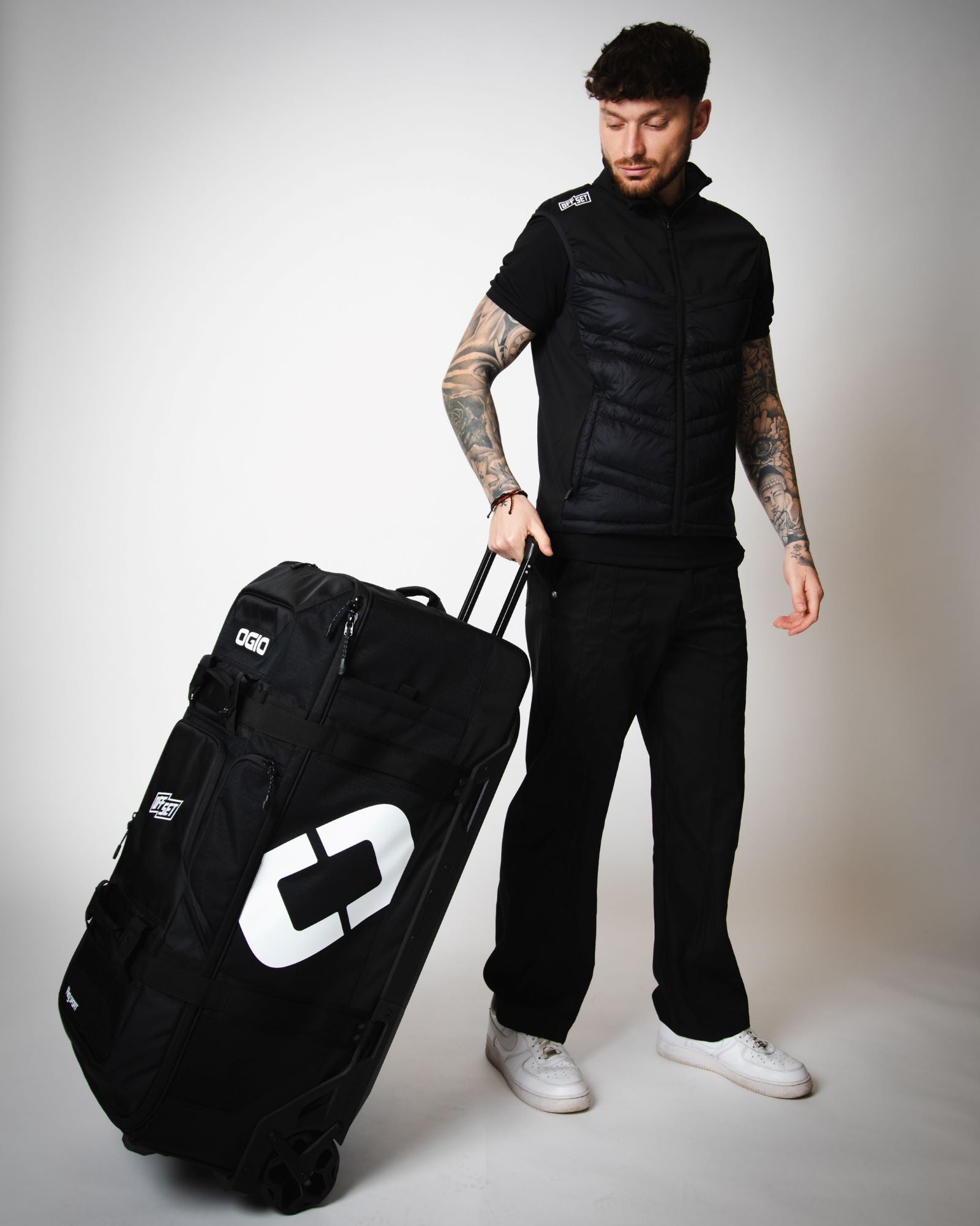 RIG ST Travel Bag | Heavy-Duty Gear Hauler | OFFSET Sport being wheeled